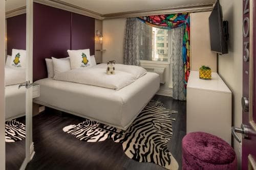 Staypineapple, An Artful Hotel, Midtown